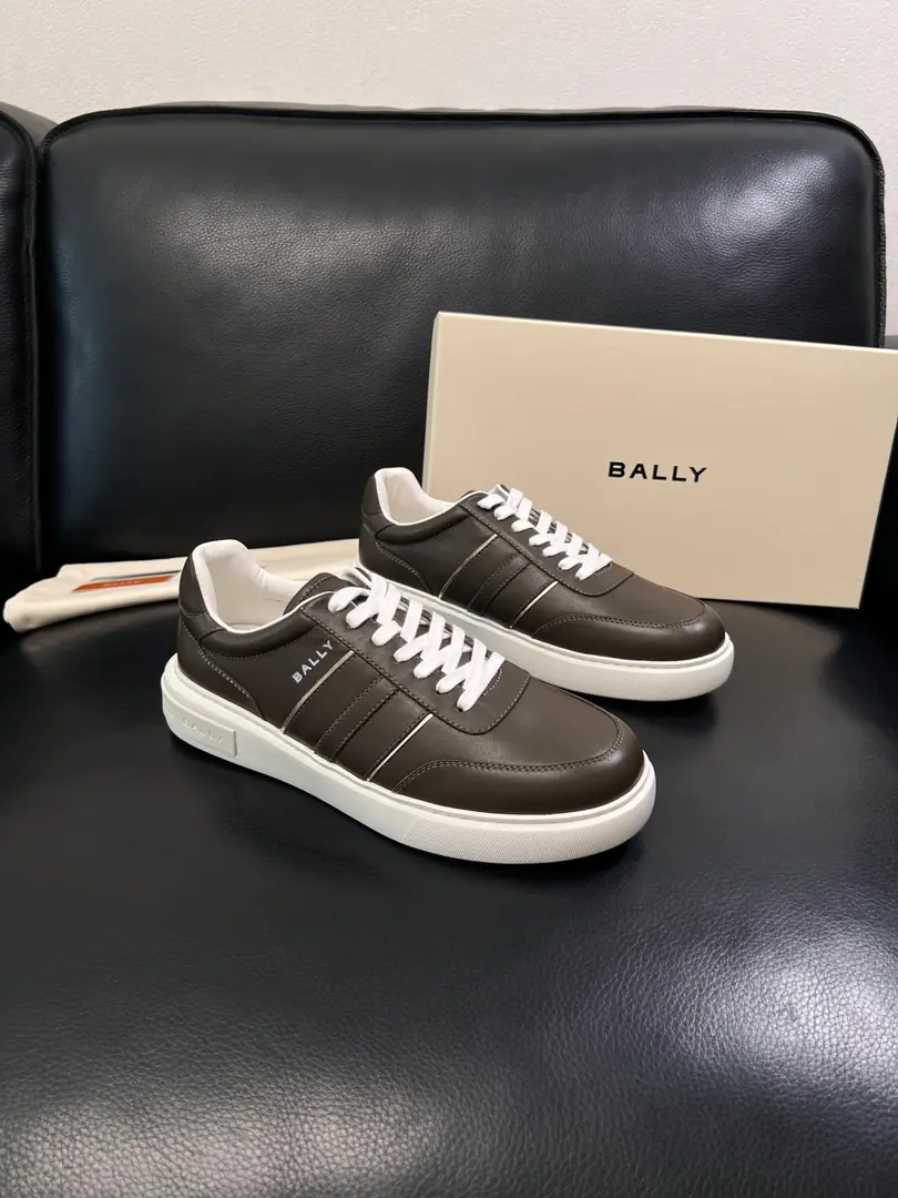 BALLY High Quality Top-level craft Barry. The cabinet is configured with the original plant, The salami is imported into the country., Imported water- dyeed cattle mats, Shoes under the sole.: The original plant is used for the original base., It's super comfortable to be a sole-acting base., The original factory and the single., Welcome to the comparison., Codes 38-44（Sold 45 46）