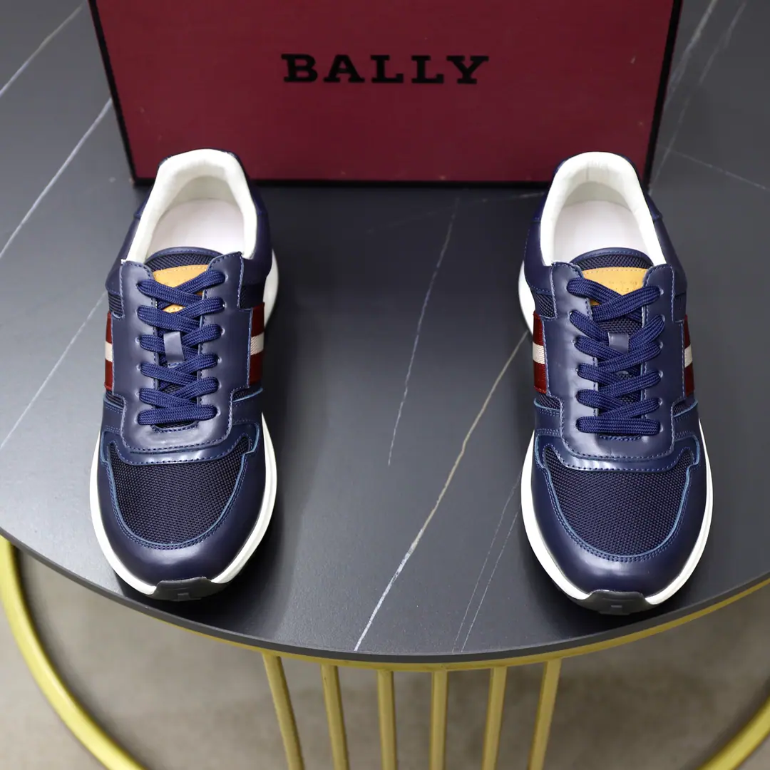 Get out of the factory. Bally/Barry. New man leather swipes with leisure sneakers. In the cow's skin. The original cow's skin is made of a pure colored recloth design style. Comfortable air is excellent. Classic.BHome red and white stripe badge decoration I'm not sure.“BALLY”Silver LetterslogoDot Personality. It's a very good recognition. A staircase with a cow. The soles of the rubber-coloured shoes. The upper foot is extremely comfortable. Quality perception It's cozy and light. Size: 38-39-40-41-42-43-44 （45Make a reservation.）Standard leather shoe size.