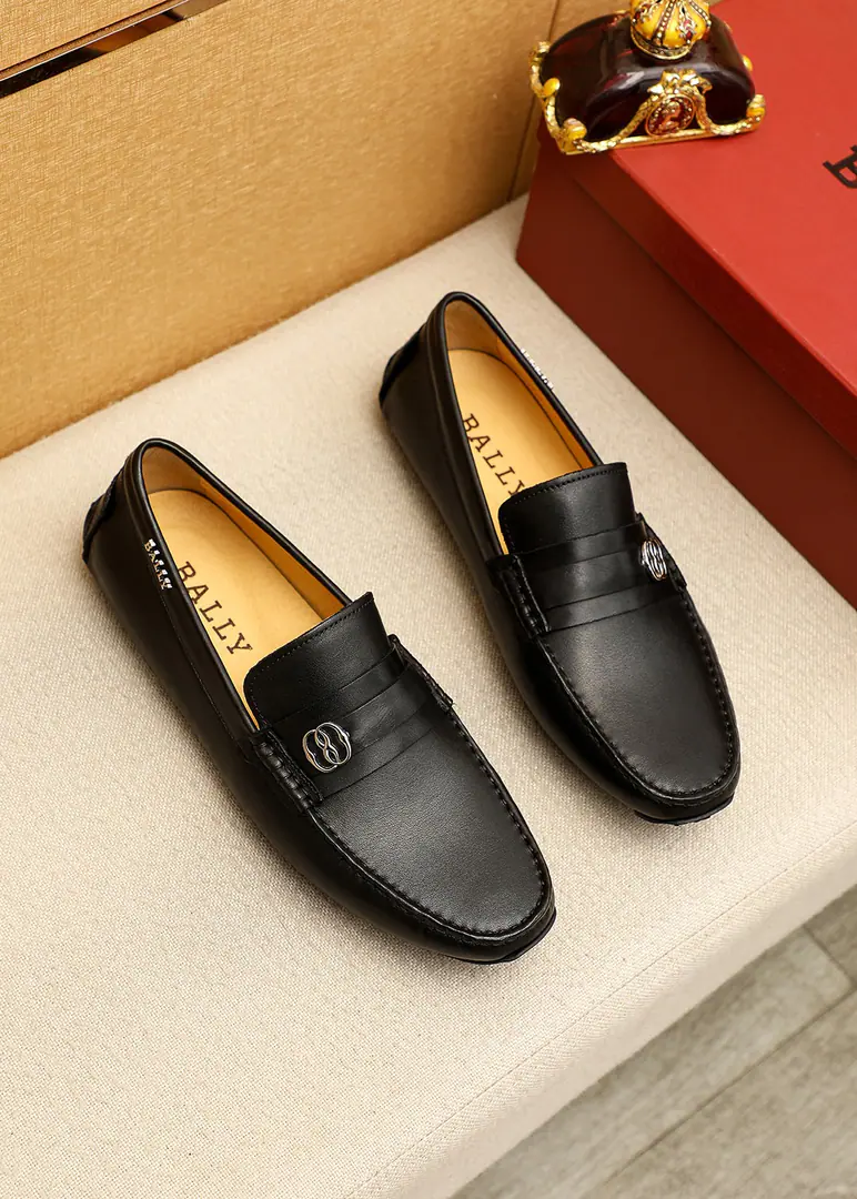 💐 Trade marks: BALLY「 Barry.」Doudou shoes. Positive code number: 38-44 (45.46.47🉑️Custom) Commodity materials: Select Import the head of the cow-skins.+Luxury hardware button., Imported pigs🐷Pioneer.. Strong stereo visual effects, Original Base Yin. Colour: 1⃣️Colour Optional