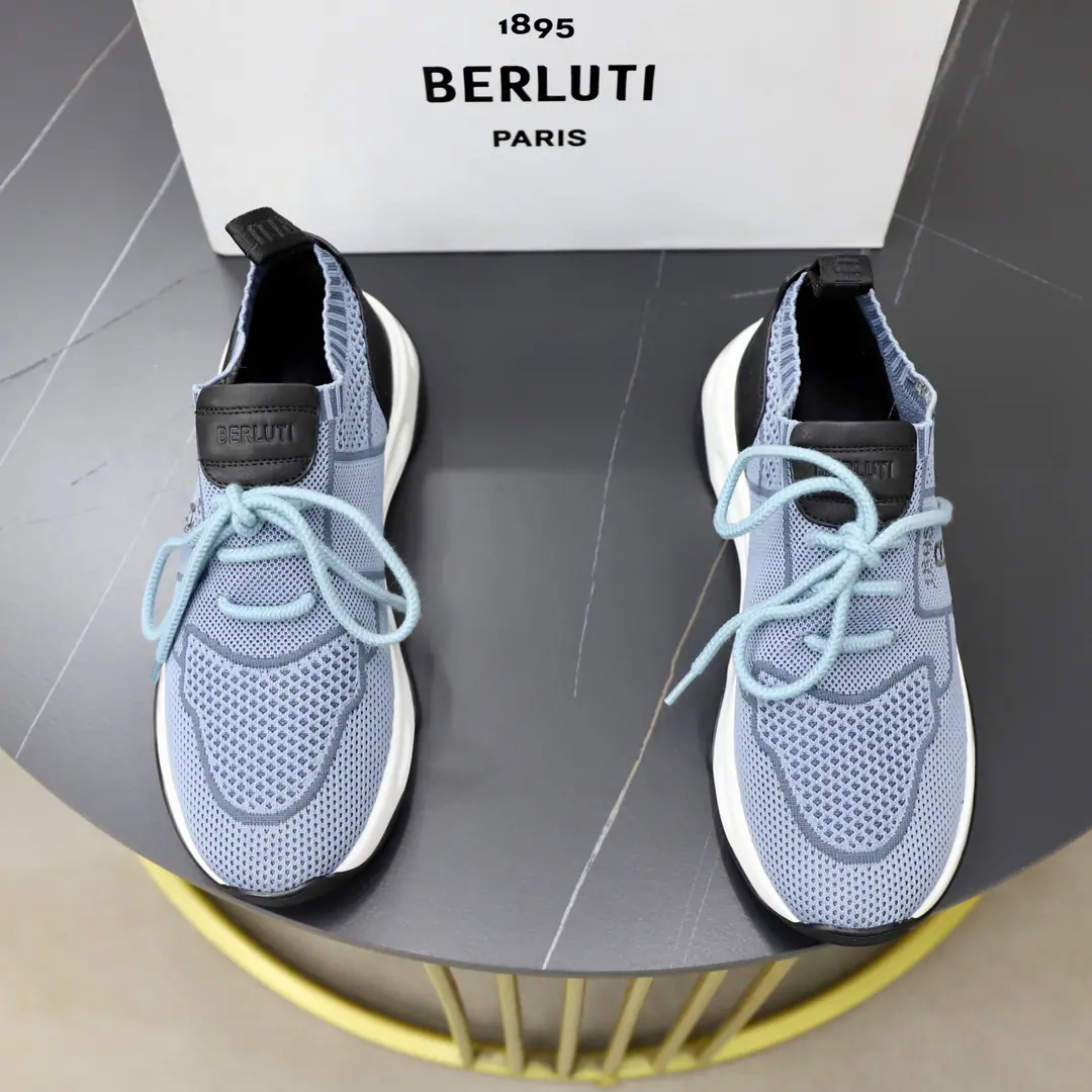 Get out of the factory. BerlutiBrute. New leather men's sneakers. This sneaker uses beehive-like knitted shoe., Back with the leather., - It's a good air., Structural stability, It's so cozy., You're not tired of wearing it.！The frenzy shoes are pretty big and stylish., It's good to support the foot., Undefined Design, Shoehead and heel were reinforced., It's a guarantee of air., And I've increased the durability of shoes.！Under the barbed-up., Soft and tender.TPUSlip-proof, sandal soles., I'm a little more comfortable on my feet., I'm comfortable with air.！Full packaged dustproof bags！ Codes: 38-39-40-41-42-43-44（4546- It's a deal.）