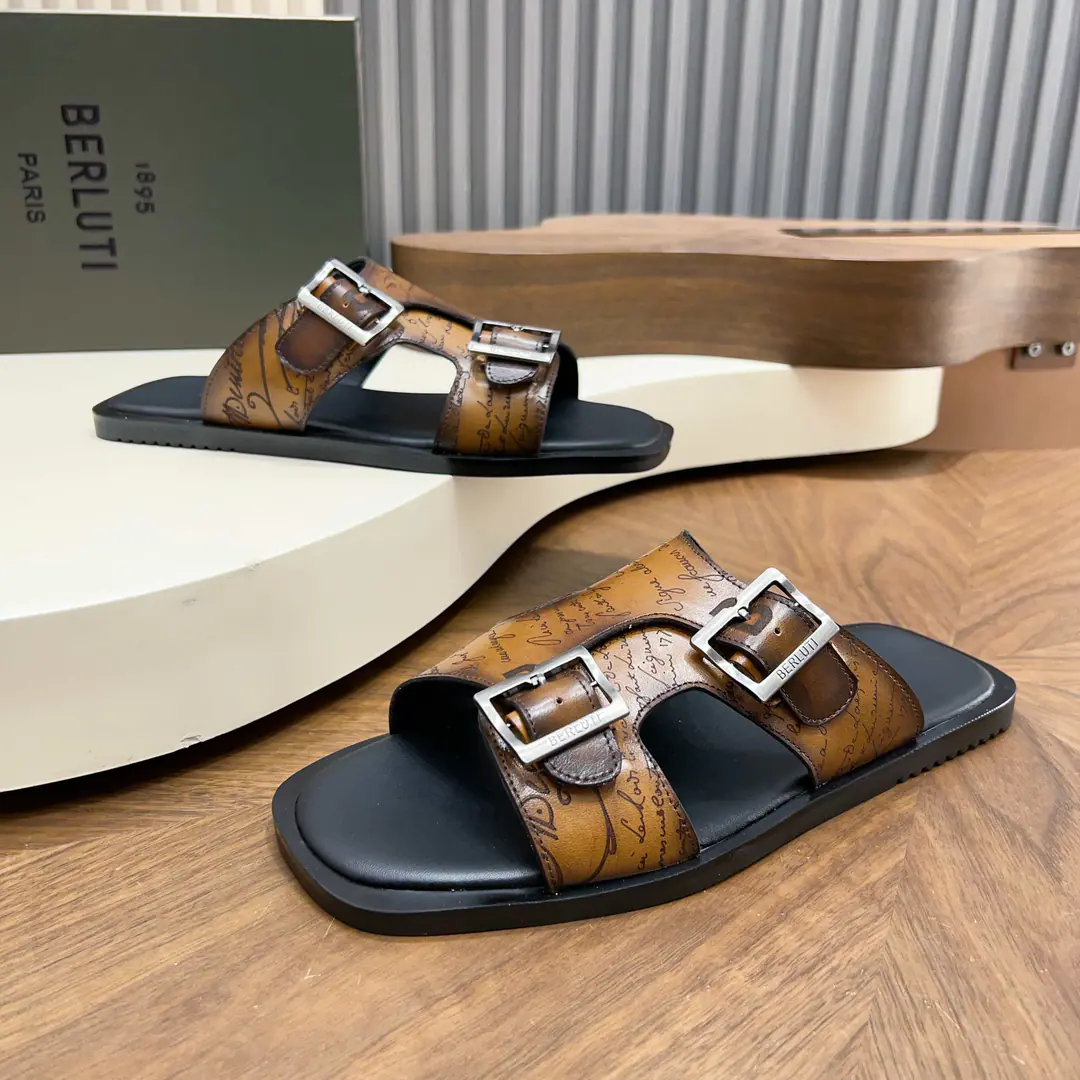 . Official Network1:1 ⚠️【BERLUT＊】 ⚠️Artificial paint for color. ⚠️Fashion slippers ⚠️Positive: 39One.44 ⚠️High-tech pure handcraft🐂Goods！Fashion slippers are very high.💯💯Artificial painting of cattle skins in Italy.(It's super-high., A touch.), A full bag of cattle.！The bubbles are so frugal that the skin is so thick.！！Super-cerial sense！Gentleman.！4546I'll make sure I don't change it.