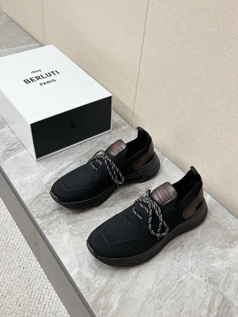 BerlutiOld Bertie's got a fine velvet and a little leisure shoe. A superstar, red grass. Berluti（Borrutti.）AffiliationLVMHGroup, French men's platter. ShadowIt's brand-hot, weeding leisure shoes. And the brand's first wooled and extremely lightly made recreational shoes. The main lightweight is comfort and commute. The main body uses a wool knitting. One shoe over.38Weaving 10,000 stitches ♪ Soft in air ♪ Foot-tailed, Having a ballistics socks set structure But I'm gonna take my foot off. Shoe tongue., Back-to-back branding.LagoonSkins of the sprouts of the sprouts., PressBerlutiMetal marking "The DNA of the handmade leather of the brand." Original version to openSize: 39-45