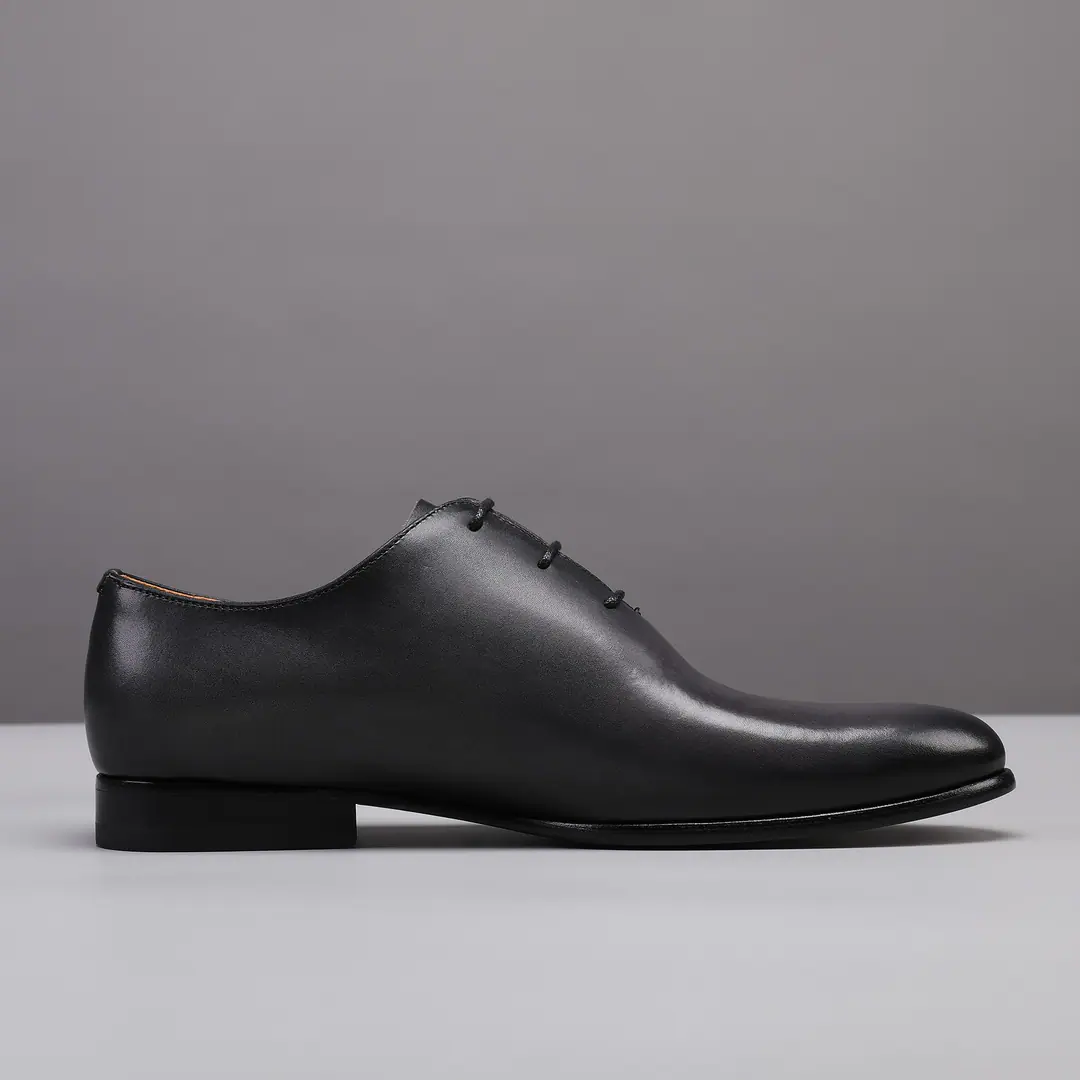 Berluti/Brute. 2021New money coming in. Imported cattle leather material for a pure manual re-colouring. I'm just gonna put a little bit of a foot in the back and get a little cow skin. Brandlogo Real leather. Otsumi! Shoes under the sole. Stylish and comfortable. It's a perfect interpretation of fashion. Sunshine. It's a style. It's for every occasion. Whole package I'll save my own.. Dollar Size: 39-44（38.45.- It's a deal.）