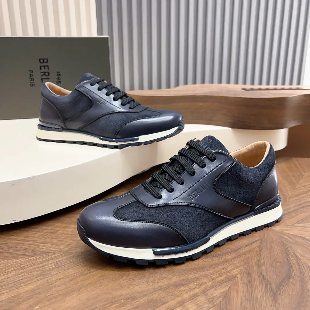 💋💍Berlut* Brute. New Series Sport TrackLeather and nylon low-skinning shoes. Official sales priceRMB, This sneakers is in Italy.🇮🇹Imported cow embryos to connect technology webwork Artificial color modification and coloring. The inside water dyes the skin of the cow. A separate cow's skin bounces back. Full details. 1895I'm not sure I'm sure I'm sure I'm sure I'm not., Shoe-tone-tube stamp.BWordlogo Black and White Original Original Base The soles are very athletic., The shoe head is in a narration., The line of mooring contrasts with the heel color.. MatchFast TrackAnd there we are., Expressing a young fashion attitude and a mindless sport.. Standard leather shoe code number: 39-44. Custom45 46