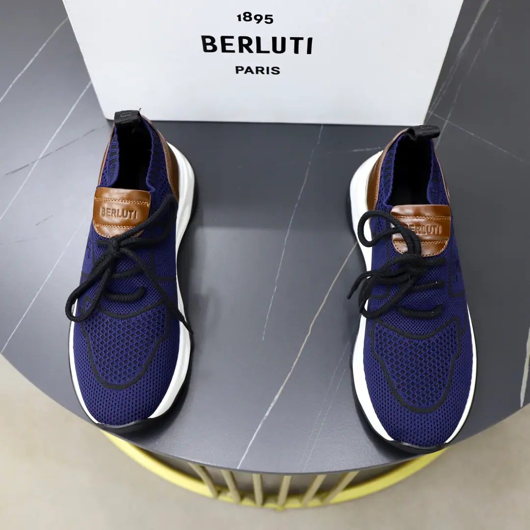 Get out of the factory. BerlutiBrute. New leather men's sneakers. This sneaker uses beehive-like knitted shoe., Back with the leather., - It's a good air., Structural stability, It's so cozy., You're not tired of wearing it.！The frenzy shoes are pretty big and stylish., It's good to support the foot., Undefined Design, Shoehead and heel were reinforced., It's a guarantee of air., And I've increased the durability of shoes.！Under the barbed-up., Soft and tender.TPUSlip-proof, sandal soles., I'm a little more comfortable on my feet., I'm comfortable with air.！Full packaged dustproof bags！ Codes: 38-39-40-41-42-43-44（4546- It's a deal.）