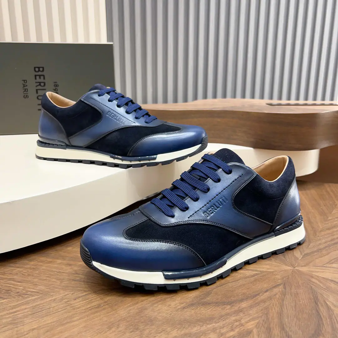 💋💍Berlut* Brute. New Series Sport TrackLeather and nylon low-skinning shoes. Official sales priceRMB, This sneakers is in Italy.🇮🇹Imported cow embryos to connect technology webwork Artificial color modification and coloring. The inside water dyes the skin of the cow. A separate cow's skin bounces back. Full details. 1895I'm not sure I'm sure I'm sure I'm sure I'm not., Shoe-tone-tube stamp.BWordlogo Black and White Original Original Base The soles are very athletic., The shoe head is in a narration., The line of mooring contrasts with the heel color.. MatchFast TrackAnd there we are., Expressing a young fashion attitude and a mindless sport.. Standard leather shoe code number: 39-44. Custom45 46