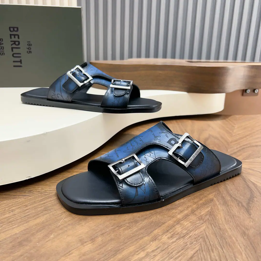 . Official Network1:1 ⚠️【BERLUT＊】 ⚠️Artificial paint for color. ⚠️Fashion slippers ⚠️Positive: 39One.44 ⚠️High-tech pure handcraft🐂Goods！Fashion slippers are very high.💯💯Artificial painting of cattle skins in Italy.(It's super-high., A touch.), A full bag of cattle.！The bubbles are so frugal that the skin is so thick.！！Super-cerial sense！Gentleman.！4546I'll make sure I don't change it.