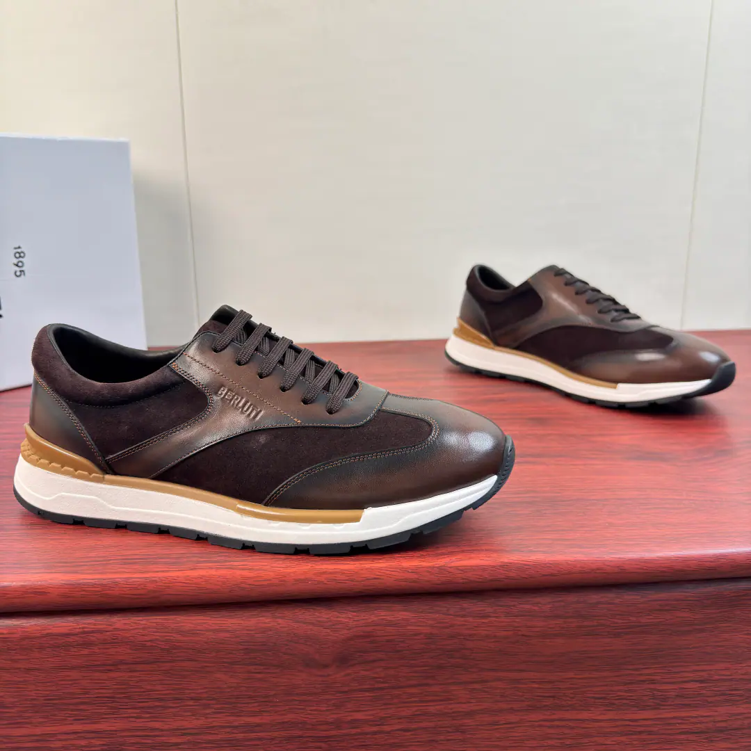 Berluti/Brute. Fast TrackLeather sneakers. ！ Classic Derby sneakers. Venezia The pure color gradient leather is combined with a pure colored anti-feat leather complexion. The leather is extremely good.（Look at the details.）Combining anti-feat leather to increase overall resilience and resilience of shoes, Side clears high pressure.BerlutiLetterlogoIdentification Details, In the skin of Ben's cow., Combination with leather emulsion cushions, BallastlogoIdentification Details, Light rubber soles., Geometric pattern for slide field details, Comfortable foot., Stability is perfect., Multiple Colours, It meets different matching needs., Full package！ Size: 39-40-41-42-43-44Skins size.（Customable38.45.46） The cargo.: E0187 Curry