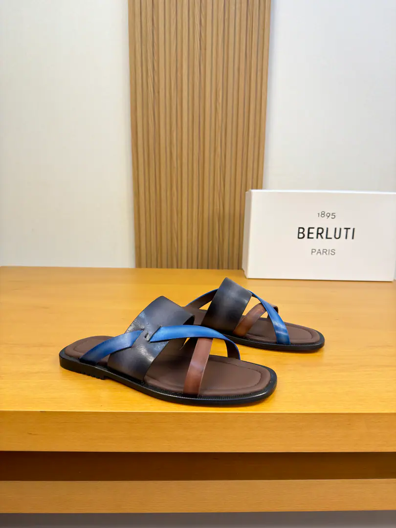 【 Berluti】Borrutti.(Brute.) High-end quality Original List·- Rhythm slippers. Shoe.: Imports🔝Napa Skin-water shampoo process, Water table.Napa Skin. Uchi.: Water-tied cow skin. Otsumi!: It's so light.TPRRubber·Real leather.. Combining is a big-ass skin. Super-high-quality control.·- I'm doing a little work.: Highlight( High-end·- How expensive.·Slot ) Size: 39-44（38.45.46.47.48.Codes can be ordered.)·B0182