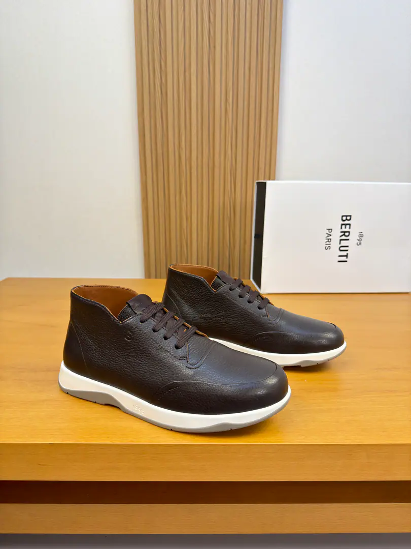 【 Berluti】Borrutti.(Brute.) High-end quality Original List·Goose and sports shoes. Shoe.: Imports🔝Skin of a stale calf., Shoes..Shoe tongue..Air pressure brandlogo Uchi.: Water-tied cow skin. Otsumi!: It's so light.TPR·Rubber. Double-coloured base Super-high-quality control.·- I'm doing a little work.: Highlight( High-end·- How expensive.·Slot ) Size: 39-44（38.45.Make a reservation.)·B0122