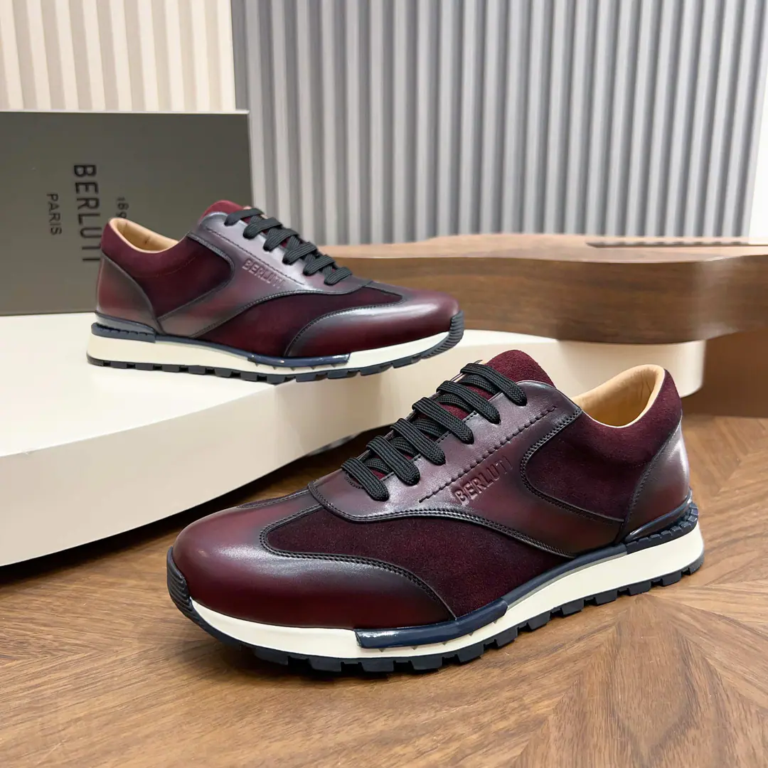 💋💍Berlut* Brute. New Series Sport TrackLeather and nylon low-skinning shoes. Official sales priceRMB, This sneakers is in Italy.🇮🇹Imported cow embryos to connect technology webwork Artificial color modification and coloring. The inside water dyes the skin of the cow. A separate cow's skin bounces back. Full details. 1895I'm not sure I'm sure I'm sure I'm sure I'm not., Shoe-tone-tube stamp.BWordlogo Black and White Original Original Base The soles are very athletic., The shoe head is in a narration., The line of mooring contrasts with the heel color.. MatchFast TrackAnd there we are., Expressing a young fashion attitude and a mindless sport.. Standard leather shoe code number: 39-44. Custom45 46