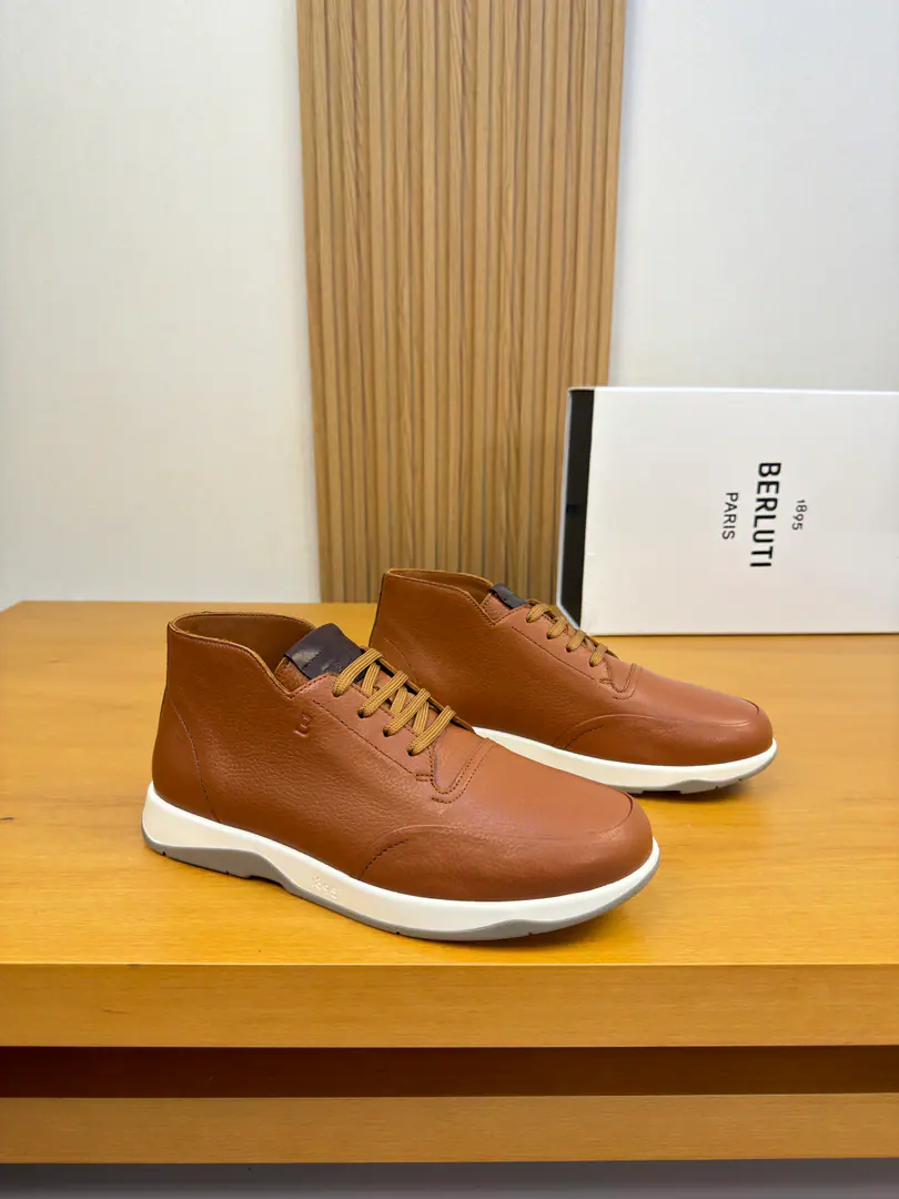 【 Berluti】Borrutti.(Brute.) High-end quality Original List·Goose and sports shoes. Shoe.: Imports🔝Skin of a stale calf., Shoes..Shoe tongue..Air pressure brandlogo Uchi.: Water-tied cow skin. Otsumi!: It's so light.TPR·Rubber. Double-coloured base Super-high-quality control.·- I'm doing a little work.: Highlight( High-end·- How expensive.·Slot ) Size: 39-44（38.45.Make a reservation.)·B0122