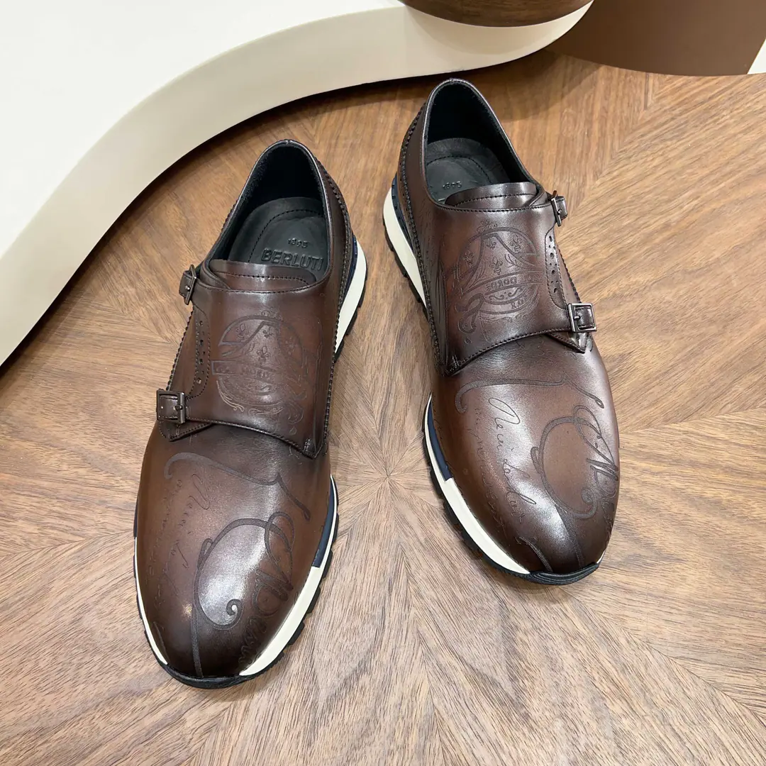🔥 Berluti（Brute.）Hand-made change of Monk shoes BerlutiMarked manual gravy process, Each pair is the only thing that's ever become a thing of the past.✨ Double buttons.+Brock., A brand-written gravy stamp., ♪ The high-level senses are full ♪ Slip-deep design, Comfortable and high., Telecommuting/You can wear it for your leisure. ✅ 39–44Code, 38/45/46/47Customable ✅ The ancient brown./Classic Black Double Optional It's a noun for taste and style.！