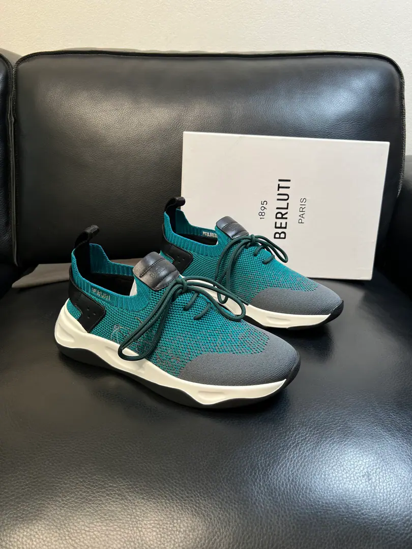 Berluti Top-level requisition Brute. The counter is being synchronized with the original distribution configuration., Italian imports of fabric, All imported water- dyeed cattle stubs., Shoes under the sole.: The original factory is super comfortable with the original base., The original factory and the single. High Quality,, Welcome to the comparison., Codes 39-44（Sold 45 ）