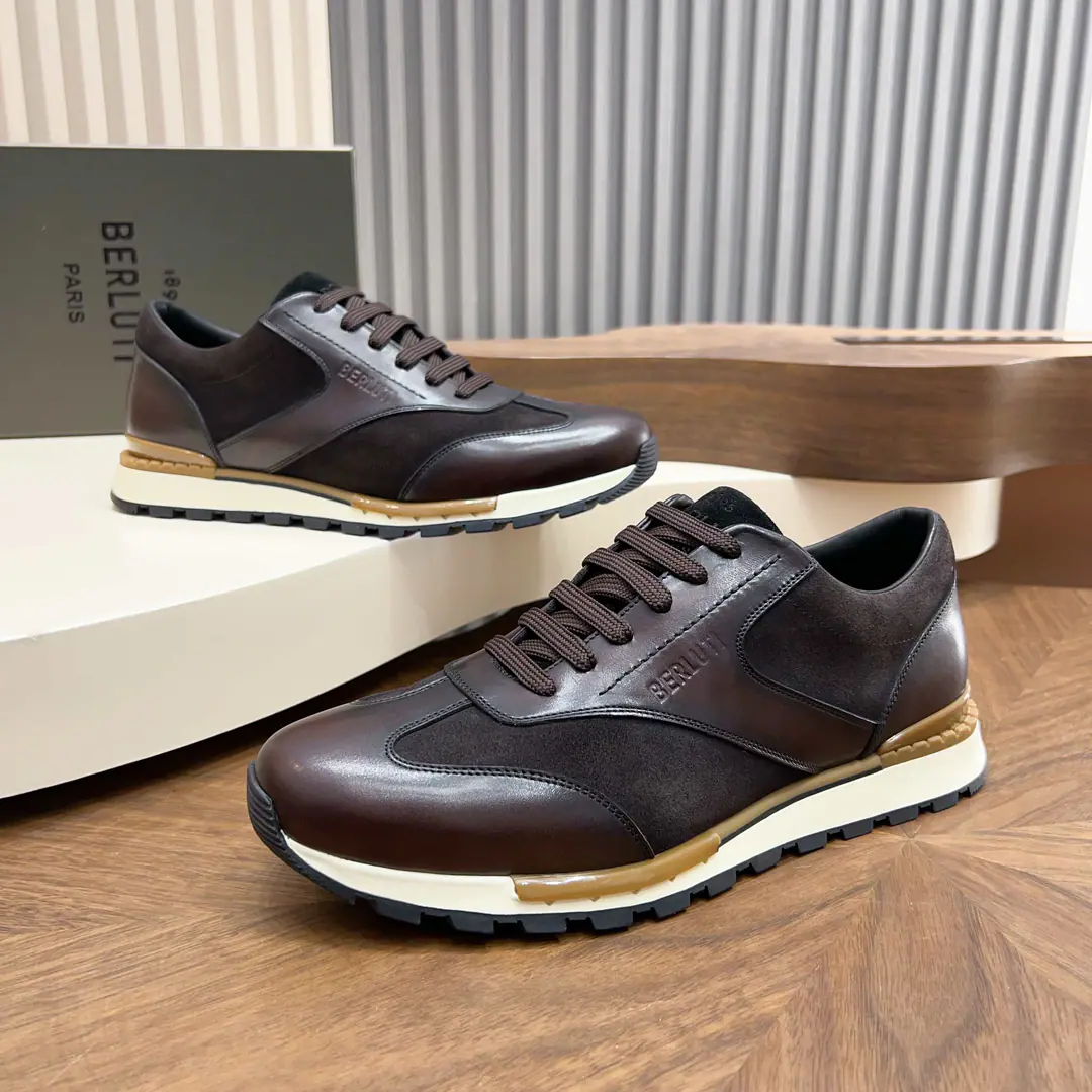 💋💍Berlut* Brute. New Series Sport TrackLeather and nylon low-skinning shoes. Official sales priceRMB, This sneakers is in Italy.🇮🇹Imported cow embryos to connect technology webwork Artificial color modification and coloring. The inside water dyes the skin of the cow. A separate cow's skin bounces back. Full details. 1895I'm not sure I'm sure I'm sure I'm sure I'm not., Shoe-tone-tube stamp.BWordlogo Black and White Original Original Base The soles are very athletic., The shoe head is in a narration., The line of mooring contrasts with the heel color.. MatchFast TrackAnd there we are., Expressing a young fashion attitude and a mindless sport.. Standard leather shoe code number: 39-44. Custom45 46