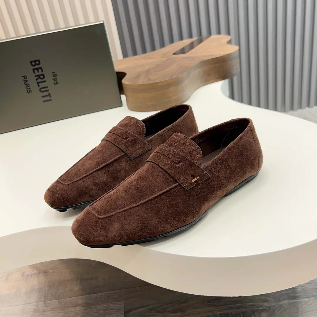 BerlutiBrute.Lorenzo Drive CamoscioPython. ♞size. 39~44 （38, 45Make a reservation.） The summers of gentlemen. Use BerlutiOpen∞It's easy to wear, but it's not out of the classics., It's the modern gentleman who loves LeFleur shoes.“Foot.”Reasons. THE RAKERecently, I've been making shoes in Paris. BerlutiIt's...2023Spring and summer series, I found a last-sum-sum shoes that the LeFleur can't miss.: Lorenzo Drive.