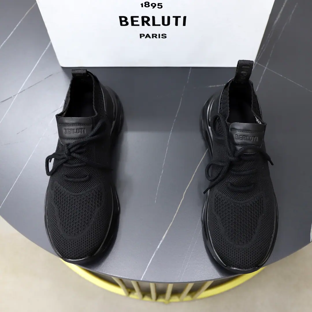 Get out of the factory. BerlutiBrute. New leather men's sneakers. This sneaker uses beehive-like knitted shoe., Back with the leather., - It's a good air., Structural stability, It's so cozy., You're not tired of wearing it.！The frenzy shoes are pretty big and stylish., It's good to support the foot., Undefined Design, Shoehead and heel were reinforced., It's a guarantee of air., And I've increased the durability of shoes.！Under the barbed-up., Soft and tender.TPUSlip-proof, sandal soles., I'm a little more comfortable on my feet., I'm comfortable with air.！Full packaged dustproof bags！ Codes: 38-39-40-41-42-43-44（4546- It's a deal.）