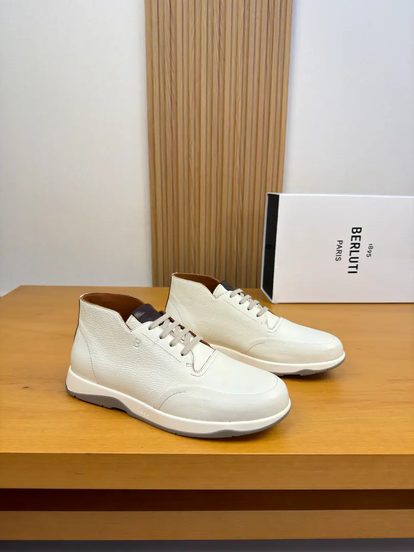 【 Berluti】Borrutti.(Brute.) High-end quality Original List·Goose and sports shoes. Shoe.: Imports🔝Skin of a stale calf., Shoes..Shoe tongue..Air pressure brandlogo Uchi.: Water-tied cow skin. Otsumi!: It's so light.TPR·Rubber. Double-coloured base Super-high-quality control.·- I'm doing a little work.: Highlight( High-end·- How expensive.·Slot ) Size: 39-44（38.45.Make a reservation.)·B0122