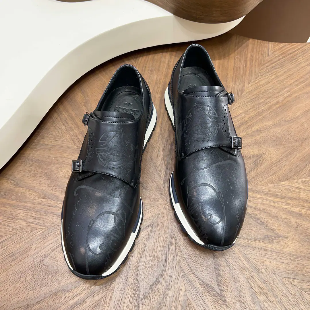 🔥 Berluti（Brute.）Hand-made change of Monk shoes BerlutiMarked manual gravy process, Each pair is the only thing that's ever become a thing of the past.✨ Double buttons.+Brock., A brand-written gravy stamp., ♪ The high-level senses are full ♪ Slip-deep design, Comfortable and high., Telecommuting/You can wear it for your leisure. ✅ 39–44Code, 38/45/46/47Customable ✅ The ancient brown./Classic Black Double Optional It's a noun for taste and style.！
