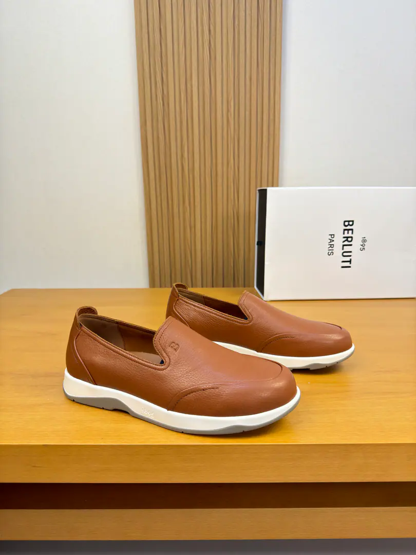 【 Berluti】Borrutti.(Brute.) High-end quality Original List·Leisure sports shoes Shoe.: Imports🔝Skin of a stale calf., Shoe tongue..Air pressure brandlogo Uchi.: Water-tied cow skin. Otsumi!: It's so light.TPR·Rubber. Double-coloured base Super-high-quality control.·- I'm doing a little work.: Highlight( High-end·- How expensive.·Slot ) Size: 39-44（38.45.Make a reservation.)·B0122