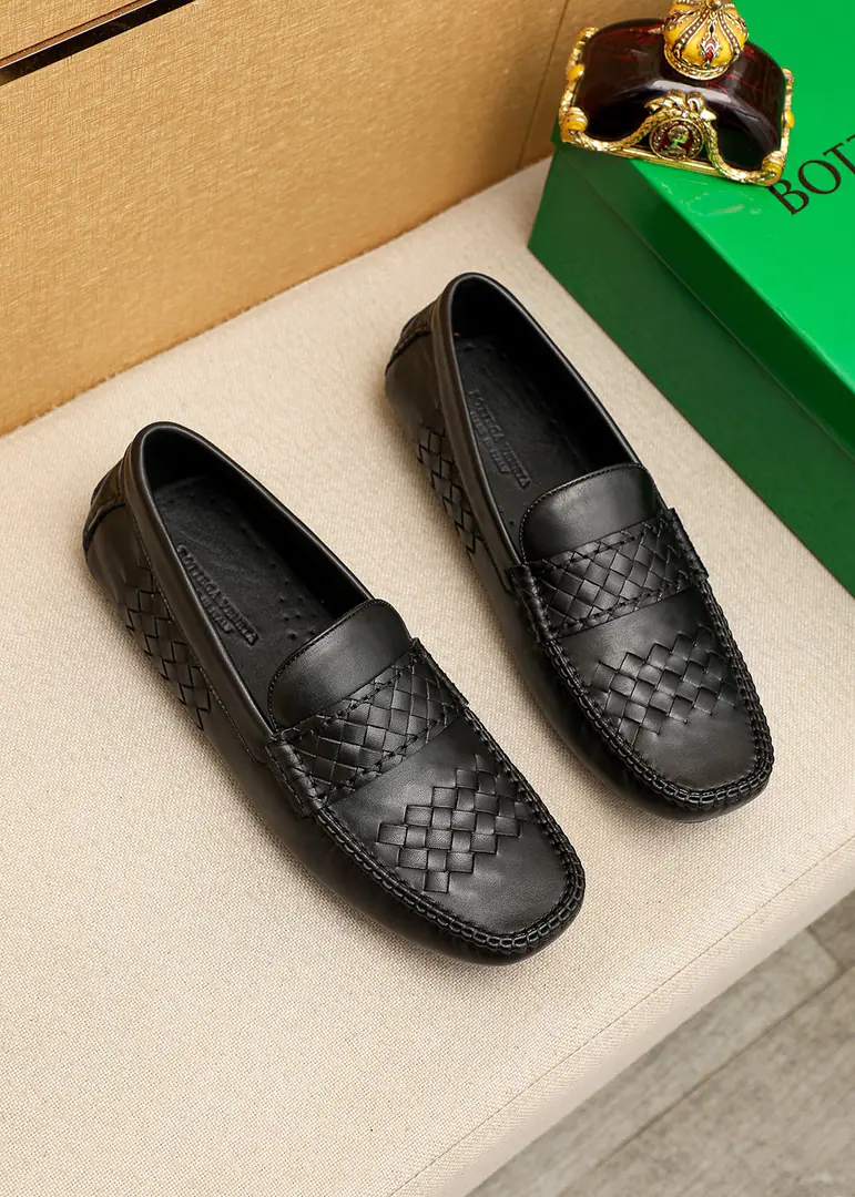 💐BVMen with shoes.®【BOTTEGA VENETA 】New money from the official network. One-to-one. ⚠Italian cow skin.➕Handweaving➕In the cow's skin.. I'm driving with my shoes. Synchronize cabinets Size 38～44（45🉑️Custom)