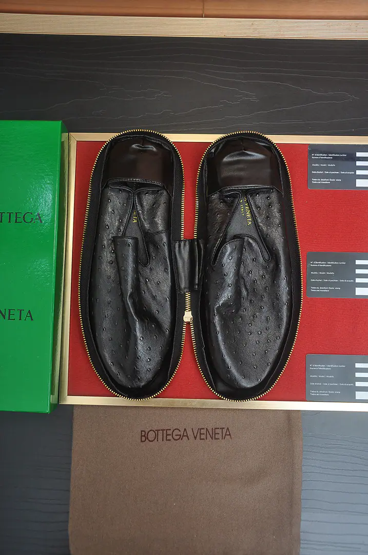 Get out of the factory. 【Botteg Venetta(BV)】（Wallet shoes.）New exclusive. New money for the network. Top-of-shoe calf skin made above the shoe surface A delicate touch. The quality of luxury. For men's delicate weights. It's a noble place to be. A carefully designed Mark hand-made stitch. Fluid Lines In the whole sheep's skin., Sweatwash comfort. 39-44