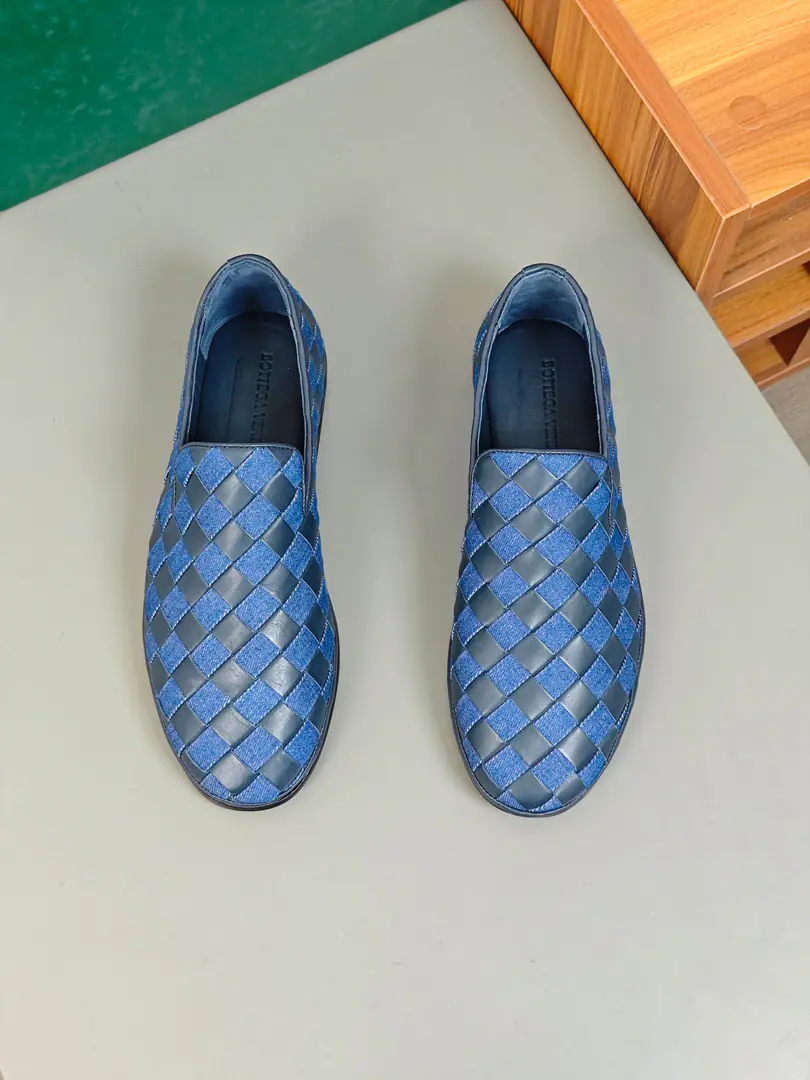 BV The new man has a nice little old old bottomless shoe., This leisure shoe is made hand-made with soft little cow skin., A lightly and lightly achieved., In a fine leather line., The classic all-round shoe-shoes are a fine leisure style.. A flexible sling-up structure with a original is a big one., Add more durability. A leg is easily worn off by a leg design.. Size: 39-44（38.45Do it.）
