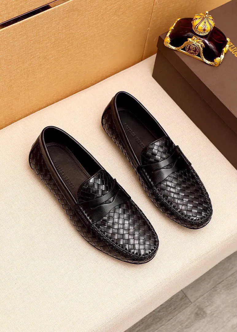 💐BVMen with shoes.®【BOTTEGA VENETA 】New money from the official network. One-to-one. ⚠Italian cow skin.➕Handweaving➕In the cow's skin.. I'm driving with my shoes. Synchronize cabinets Size 38～44（45🉑️Custom)