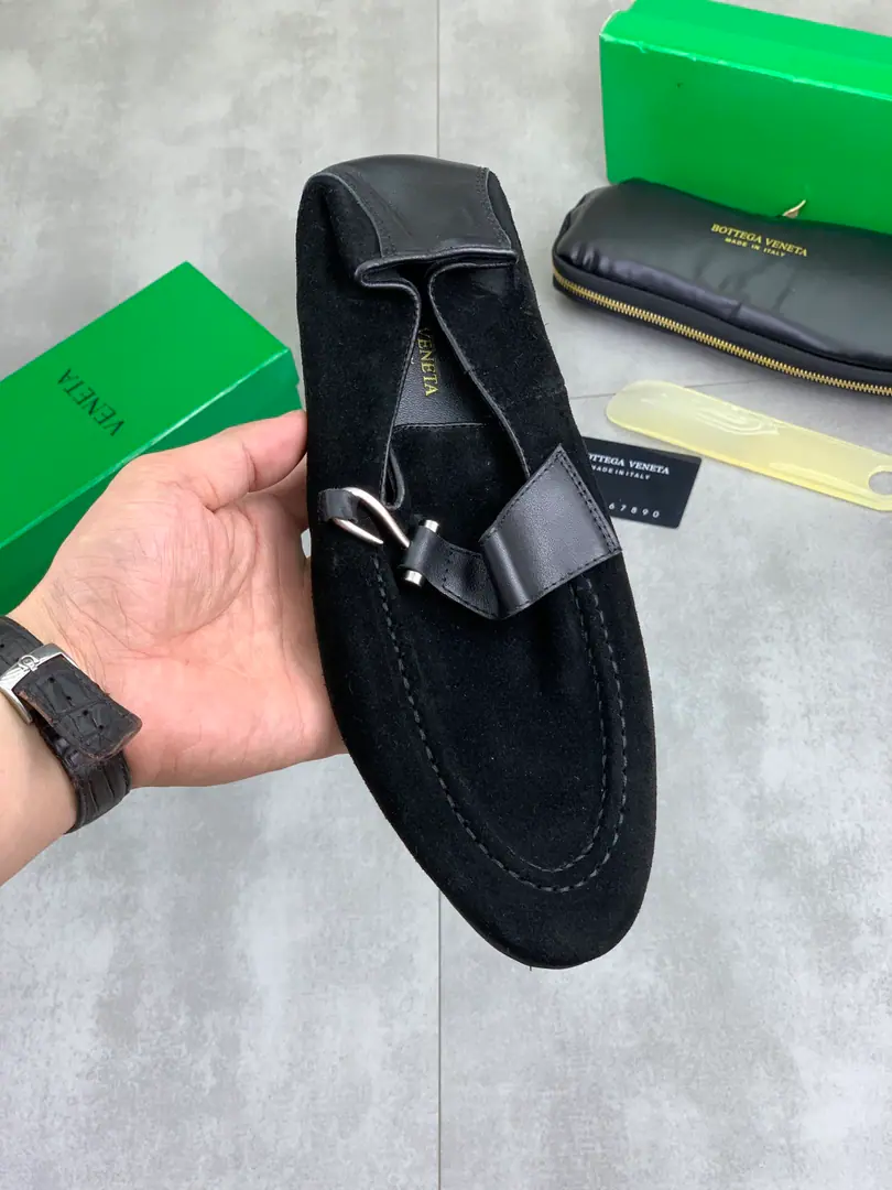 Plant prices【Real value】 In the watered cow. High-quality business purses, bean shoes.💎💎💎 BOTTEGA VENETAThe network is synchronizing the top-of-the-art market.BV, Accept material matching Shoes comparison Process Comparison It's practical and qualitative.·It's a lot of things., The more you look, the more you smell.. Pure hand-weaving process Shoe-faced material, Italy🇮🇹Import hand-weaving cattle skin Quality water in the inside. Original private template customizes to bottom Size: 39-45 Colours: Multi-Currently Optional
