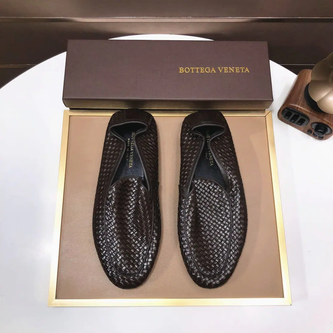 Plant 【Botteg Venetta(BV)】（Wallet shoes.）New exclusive. New money for the network. Top-of-shoe calf skin made above the shoe surface A delicate touch. The quality of luxury. For men's delicate weights. It's a noble place to be. A carefully designed Mark hand-made stitch. Fluid Lines In the whole cow's skin., Sweatwash comfort. 38-44