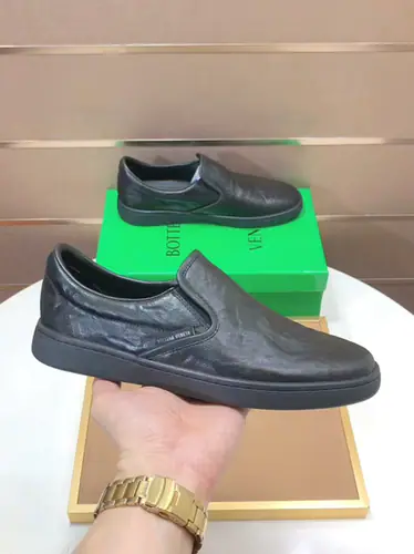 Plant 【BV】 The official shoes.👊🏻Weaving of cattle🔰The inside of the cow's skin and the top of the rubber.🔲The counter.1:1Quality Every successful man's identity.🍃The upper foot atmosphere is steady.🚶🏻🚶🏻Customize cabinet originals for high-end re-engineer📯Importing cattle skins for manual knitting🐂No matter how much the wind blows, it's still the same.🔘Can be tested in time.🔍️Codes: 39-45(45Do it.)