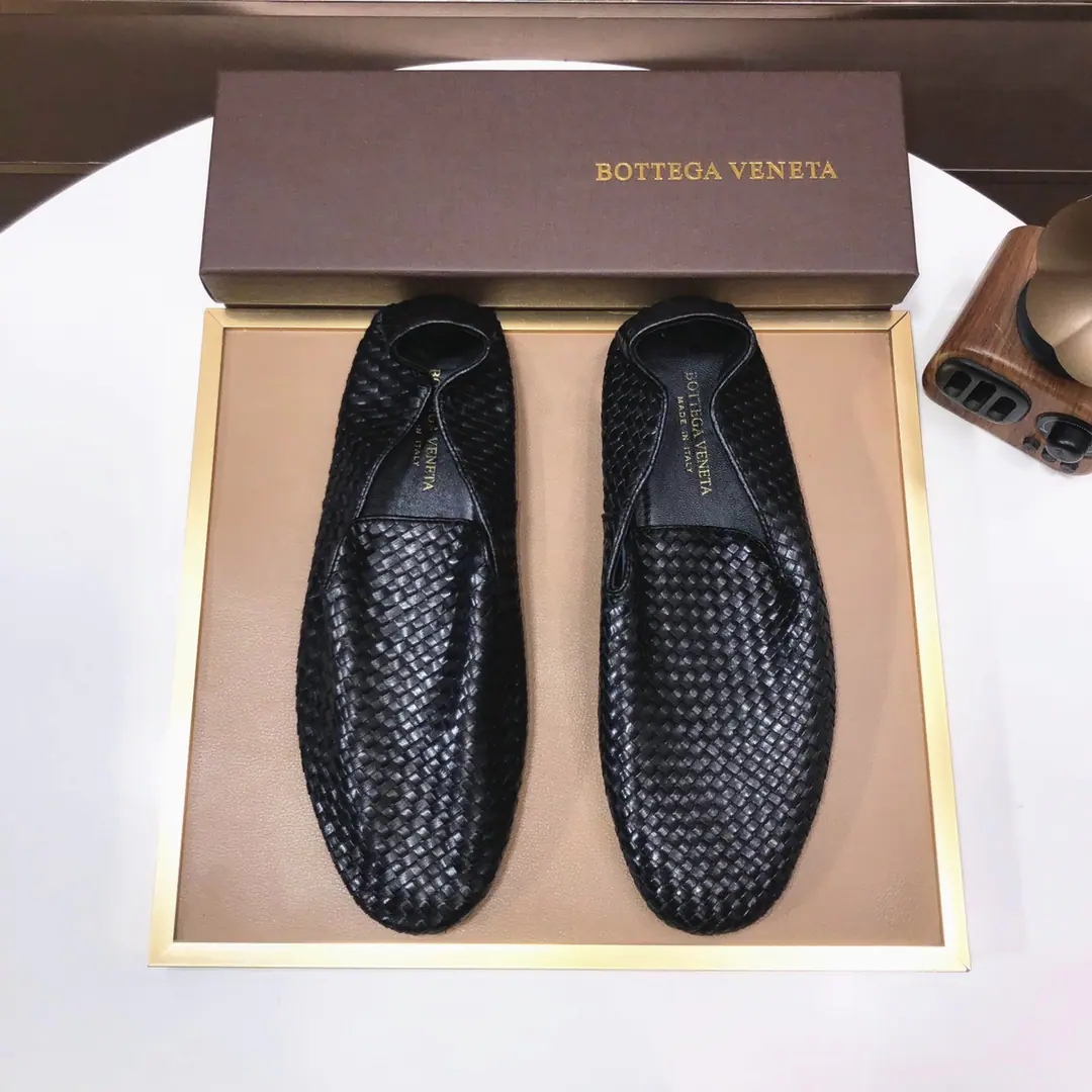 Plant 【Botteg Venetta(BV)】（Wallet shoes.）New exclusive. New money for the network. Top-of-shoe calf skin made above the shoe surface A delicate touch. The quality of luxury. For men's delicate weights. It's a noble place to be. A carefully designed Mark hand-made stitch. Fluid Lines In the whole cow's skin., Sweatwash comfort. 38-44