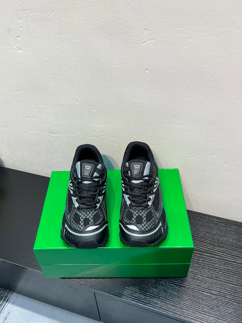 【BVThe same sports as the cabinet, the Agan Shoes, the Daddy's Shoes.】Heavy pounds.BVThe same guy's got a cool old man's shoes.😎He's a man of a temper and a man of a kind., The color and the foot are all online.！I don't want the sisters to know she exists., Put it on. Shoe.:Real leather.+Network I'm comfortable with air. Otsumi!:The same rubber bottom as the counter. It's cozy and light. Uchi.:Airnet. Original Box Packaging Size:35-45（46 47Custom）