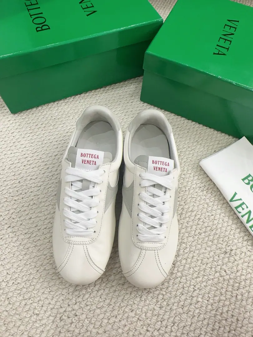 BOTTEG*A VENET**✨2026New retro-decord shoes.❗️Who's looking at the lost sneakers?, It's a huge color., It's cozy and light., It's a great fashion., - The oxen., In the sheep's skin., PrivateTPUOtsumi!, Codes: 35-39#（40#Make a no-refund order.）