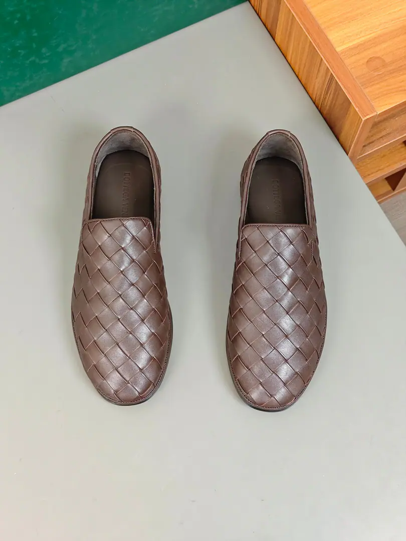 BV The new man has a nice little old old bottomless shoe., This leisure shoe is made hand-made with soft little cow skin., A lightly and lightly achieved., In a fine leather line., The classic all-round shoe-shoes are a fine leisure style.. A flexible sling-up structure with a original is a big one., Add more durability. A leg is easily worn off by a leg design.. Size: 39-44（38.45Do it.）