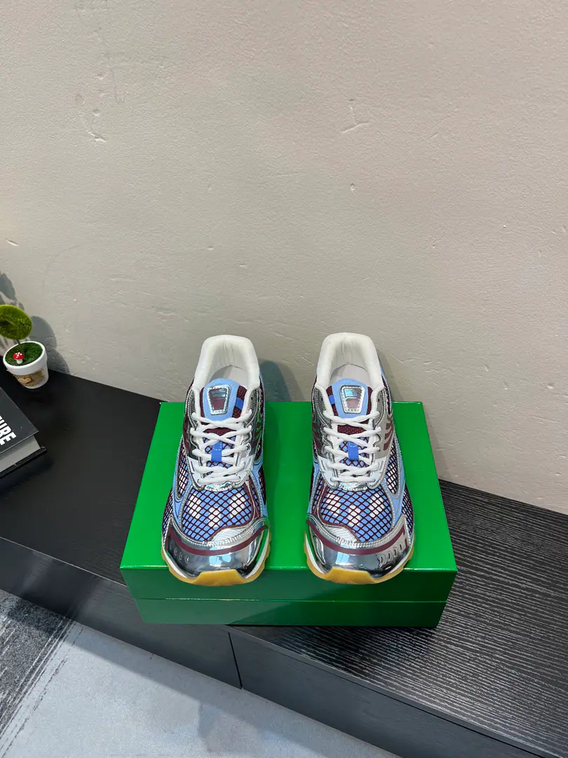 【BVThe same sports as the cabinet, the Agan Shoes, the Daddy's Shoes.】Heavy pounds.BVThe same guy's got a cool old man's shoes.😎He's a man of a temper and a man of a kind., The color and the foot are all online.！I don't want the sisters to know she exists., Put it on. Shoe.:Real leather.+Network I'm comfortable with air. Otsumi!:The same rubber bottom as the counter. It's cozy and light. Uchi.:Airnet. Original Box Packaging Size:35-45（46 47Custom）