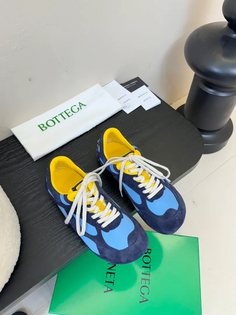 Men➕10 bvThe same thing that I found in the same paragraph.Bottega VenetaNew sneakers.❤️Bottega Veneta OrbitSports shoes90The ancient style is inspired., I'll use the net veil for the shoe., Recipe branding.intrecciatoWeaving elements, Shows a fine front design style.. Use light-quality technical fabric, Leather and netting made, The design of the low band belt., The comfort of leisure and the fineness of the design. Fabulous.: Skin grinding of sand. Uchi.: Original Size: 35-45(45Customize or not change)39.40Note the gender code.