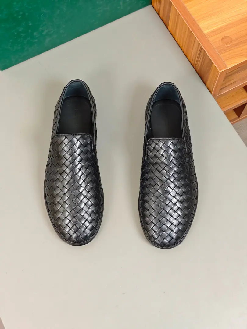 BV The new man has a nice little old old bottomless shoe., This leisure shoe is made hand-made with soft little cow skin., A lightly and lightly achieved., In a fine leather line., The classic all-round shoe-shoes are a fine leisure style.. A flexible sling-up structure with a original is a big one., Add more durability. A leg is easily worn off by a leg design.. Size: 39-44（38.45Do it.）