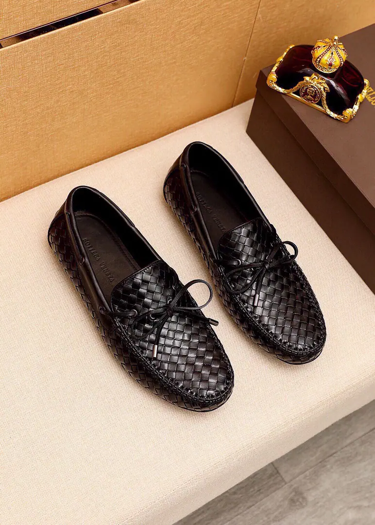 💐BVMen with shoes.®【BOTTEGA VENETA 】New money from the official network. One-to-one. ⚠Italian cow skin.➕Handweaving➕In the cow's skin.. I'm driving with my shoes. Synchronize cabinets Size 38～44（45🉑️Custom)