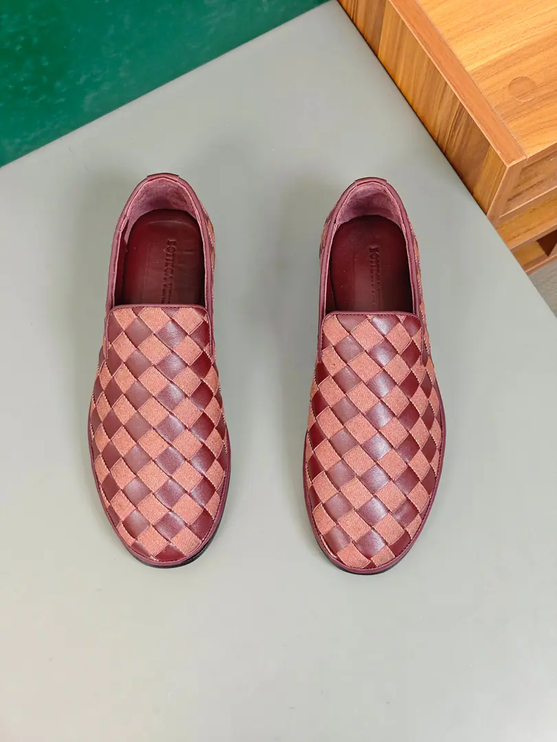 BV The new man has a nice little old old bottomless shoe., This leisure shoe is made hand-made with soft little cow skin., A lightly and lightly achieved., In a fine leather line., The classic all-round shoe-shoes are a fine leisure style.. A flexible sling-up structure with a original is a big one., Add more durability. A leg is easily worn off by a leg design.. Size: 39-44（38.45Do it.）