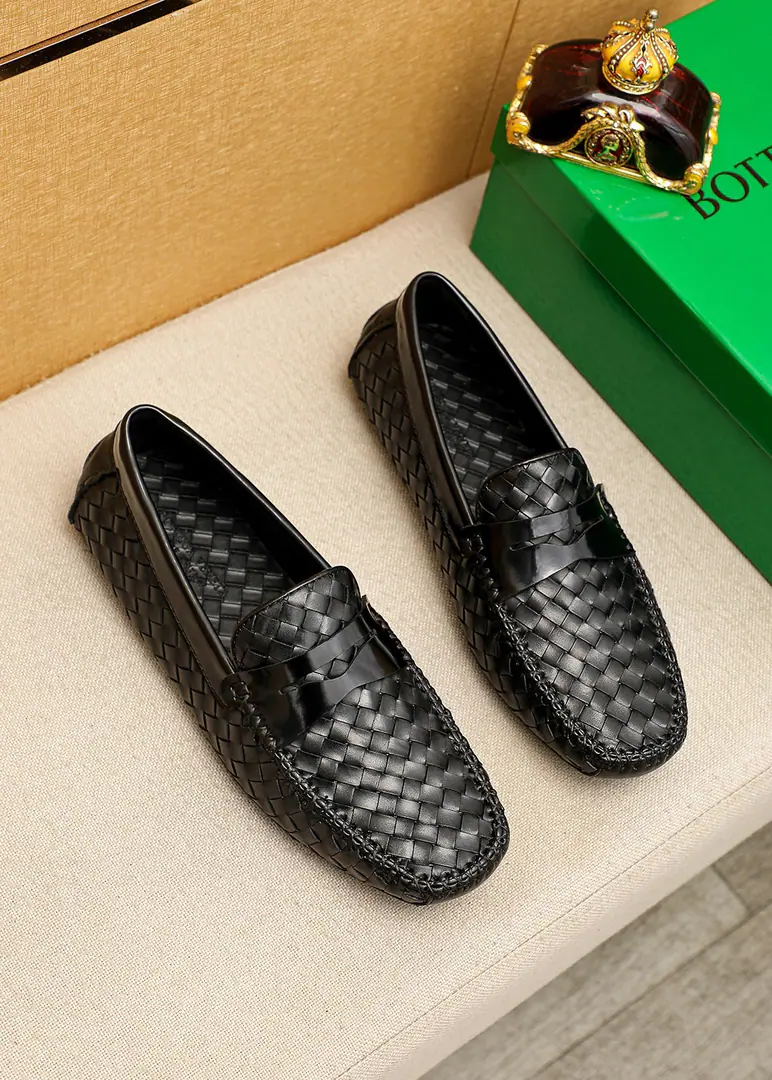 💐BVMen with shoes.®【BOTTEGA VENETA 】New money from the official network. One-to-one. ⚠Italian cow skin.➕Handweaving➕In the cow's skin.. I'm driving with my shoes. Synchronize cabinets Size 38～44（45🉑️Custom)