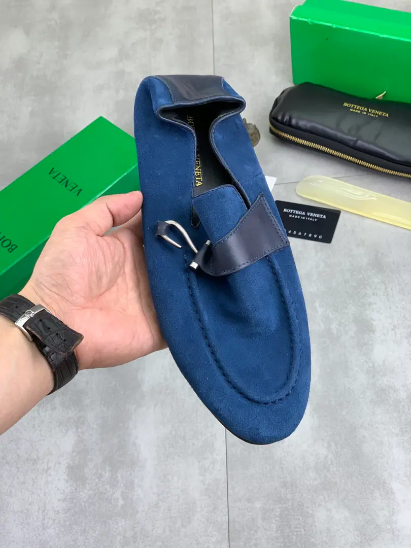 Plant prices【Real value】 In the watered cow. High-quality business purses, bean shoes.💎💎💎 BOTTEGA VENETAThe network is synchronizing the top-of-the-art market.BV, Accept material matching Shoes comparison Process Comparison It's practical and qualitative.·It's a lot of things., The more you look, the more you smell.. Pure hand-weaving process Shoe-faced material, Italy🇮🇹Import hand-weaving cattle skin Quality water in the inside. Original private template customizes to bottom Size: 39-45 Colours: Multi-Currently Optional