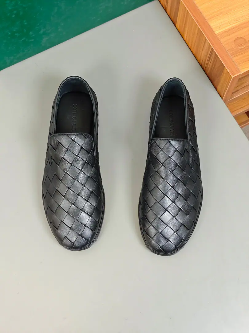 BV The new man has a nice little old old bottomless shoe., This leisure shoe is made hand-made with soft little cow skin., A lightly and lightly achieved., In a fine leather line., The classic all-round shoe-shoes are a fine leisure style.. A flexible sling-up structure with a original is a big one., Add more durability. A leg is easily worn off by a leg design.. Size: 39-44（38.45Do it.）