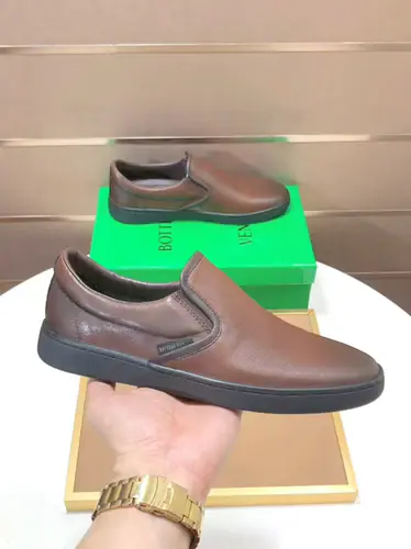 Plant 【BV】 The official shoes.👊🏻Weaving of cattle🔰The inside of the cow's skin and the top of the rubber.🔲The counter.1:1Quality Every successful man's identity.🍃The upper foot atmosphere is steady.🚶🏻🚶🏻Customize cabinet originals for high-end re-engineer📯Importing cattle skins for manual knitting🐂No matter how much the wind blows, it's still the same.🔘Can be tested in time.🔍️Codes: 39-45(45Do it.)