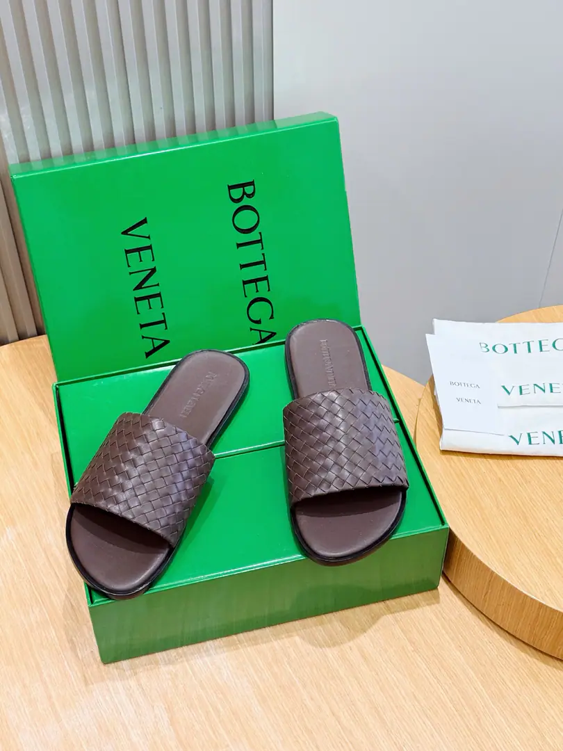 BVGentlemen.WaveShoes. IntrecciatoWeaving leather moller sandals, Streamline Outline A real leather skin., OpankaThe structure is consistent with human engineering. Italy %Cow leather. Size:39-44(38.45Do it.）