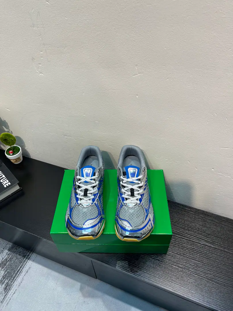 【BVThe same sports as the cabinet, the Agan Shoes, the Daddy's Shoes.】Heavy pounds.BVThe same guy's got a cool old man's shoes.😎He's a man of a temper and a man of a kind., The color and the foot are all online.！I don't want the sisters to know she exists., Put it on. Shoe.:Real leather.+Network I'm comfortable with air. Otsumi!:The same rubber bottom as the counter. It's cozy and light. Uchi.:Airnet. Original Box Packaging Size:35-45（46 47Custom）