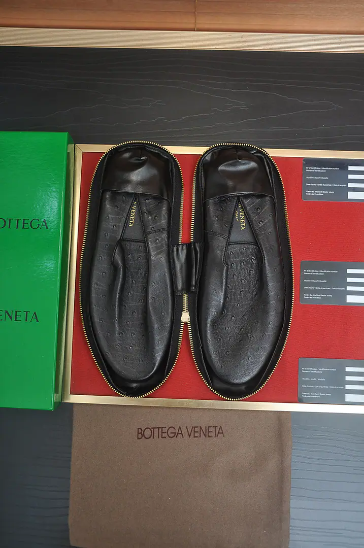 Get out of the factory. 【Botteg Venetta(BV)】（Wallet shoes.）New exclusive. New money for the network. Top-of-shoe calf skin made above the shoe surface A delicate touch. The quality of luxury. For men's delicate weights. It's a noble place to be. A carefully designed Mark hand-made stitch. Fluid Lines In the whole sheep's skin., Sweatwash comfort. 39-44