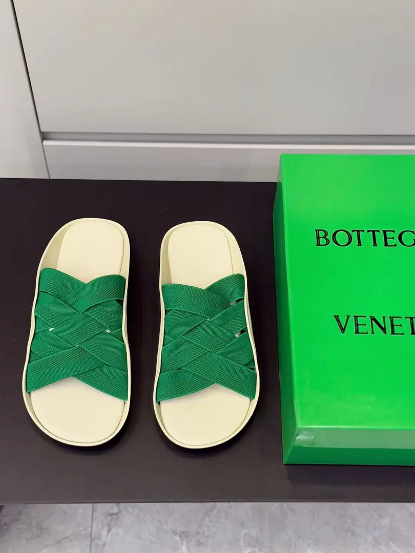 BVGentlemen.WaveMuller sandals. IntrecciatoWeaving oak moller sandals., Streamline Outline The pneumatic exterior., OpankaThe structure is consistent with human engineering. Size:39-44(38.45Do it.）