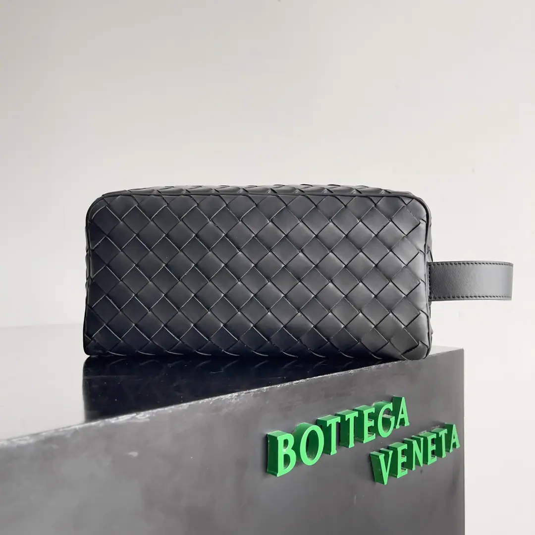 BOTTEGA VENETA 2024New paragraphINTRECCIATOClassic washing packs., The quality of the person's choice of low-profile luxury is that its brand interpretation prefers low-key.BVIt's the first choice.~~ Paragraph: 729295 Dimensions: 26*13*10cm