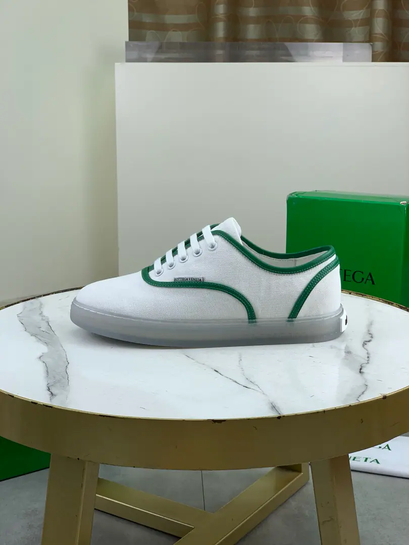 Plant prices Top Quality💎💎💎 BOTTEGA VENETAThe network is synchronizing couples.👫Latest Top-level market top versionBVGoose shoes., Accept material matching Shoes comparison Process Comparison It's practical and qualitative.·It's a lot of things., The more you look, the more you smell.. Pure hand-weaving process Shoe-faced material, Import originals to produce calf skin Quality water in the inside. Original private template customizes to bottom Size: Men39-44（38 45 46Do it.） OriginalBVGreen Box, Full package.